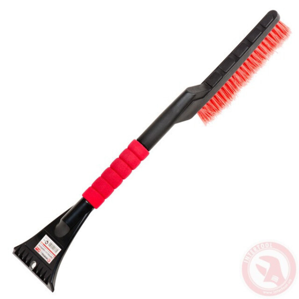 

Щетка Со Скребком 61См Intertool At-0115