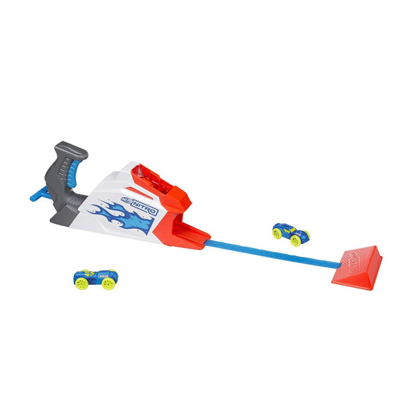 

Игровой набор с бластером Nerf Nitro FlameShot (E3055)