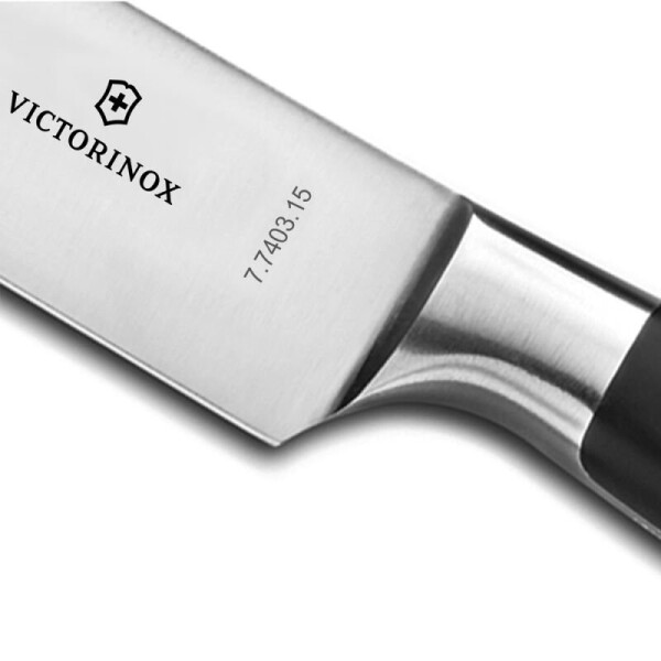 

Нож кухонный Victorinox Grand Maitre Chef's 15см (7.7403.15G)