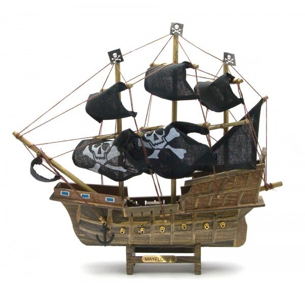 Акция на Парусник Пираты (27,5х30х5,5 см) Darshan от Allo UA