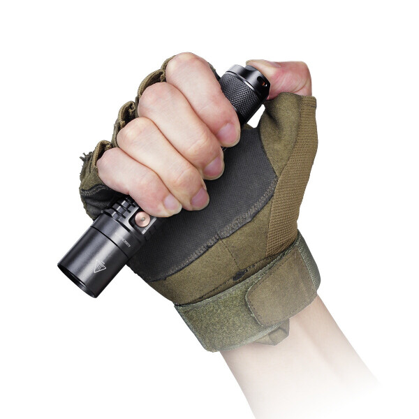 

Ліхтар ручний Fenix UC35 V20 CREE XP-L HI V3