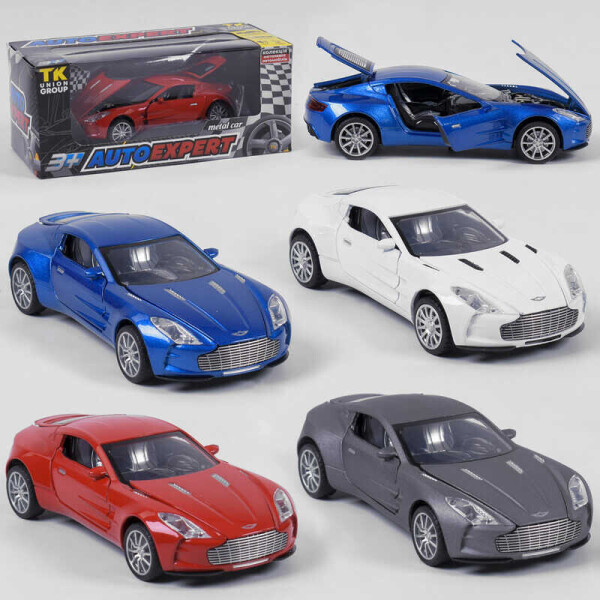 

Машина металлическая 80032 W (96/2) "Auto Expert", 4 цвета, инерция, свет, звук, открываются двери, в коробке