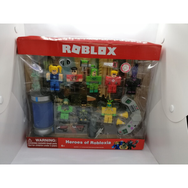 

Роблокс Набор из 8 фигурок и аксессуары Heroes of Roblox Инопланетяни