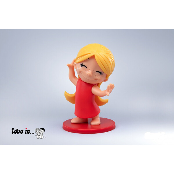 

Коллекционная фигурка «Love is» Девочка № 5