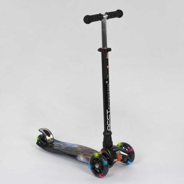 

Самокат А 24662 /779-1311 MAXI "Best Scooter" (1) пластмассовый, 4 колеса PU, СВЕТ, трубка руля алюминиевая, d=12см, в коробке