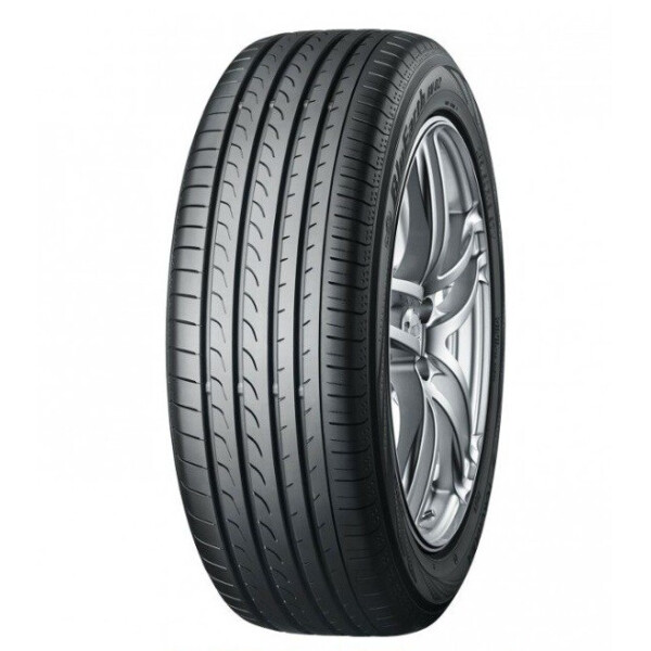 

Летняя шина YOKOHAMA BluEarth RV-02 235/60R17 102V