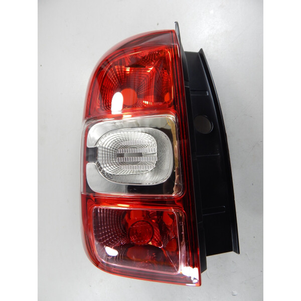 

Фонарь задний EuroEx RENAULT DUSTER