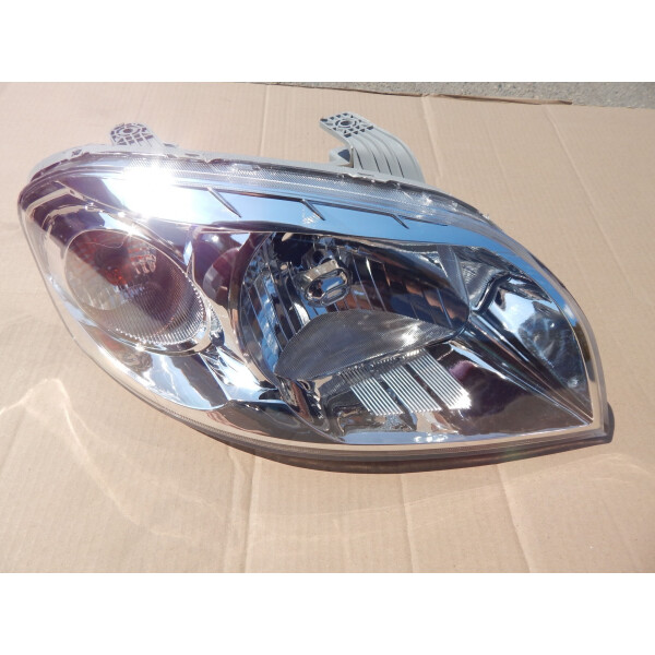 

Фара EuroEx CHEVROLET AVEO 3