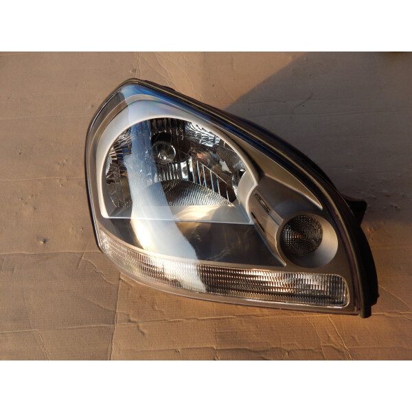 

Фара правая EuroEx Hyundai TUCSON