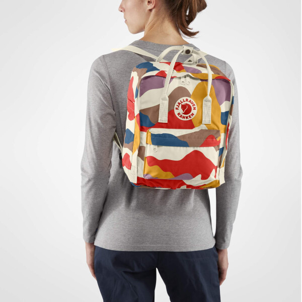 

Рюкзак городской Fjallraven Kanken Classic Art 16 л Spring Landscape Камуфляж Хаки светлый (D1931)
