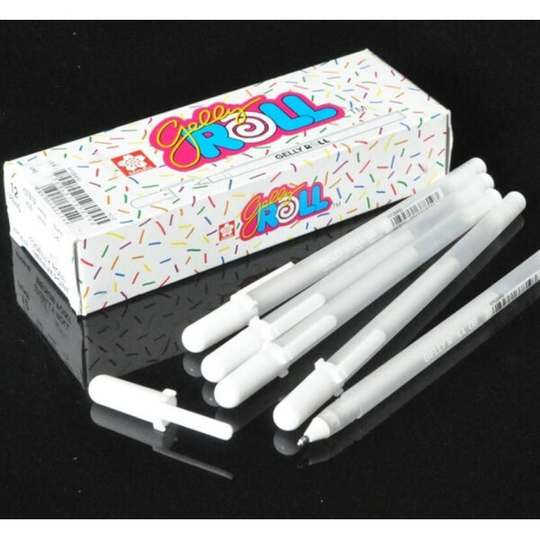 

Набор ручек Sakura Gelly Roll Medium 08 Белые гелевые чернила 0,4 мм 12 шт. Белый (279-2019)
