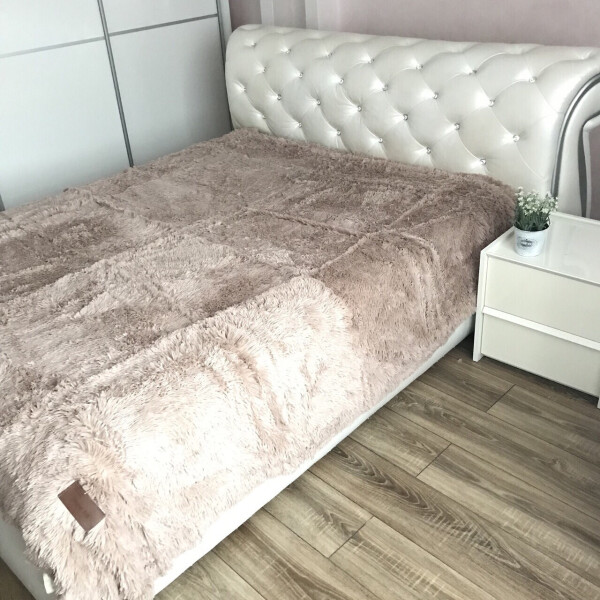 

Однотонный плед Albo Мех Травка 220х240 Капучино