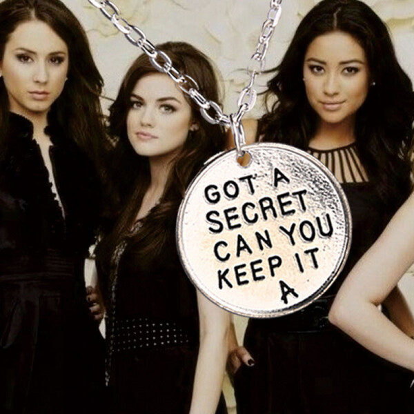 

Кулон по мотивам сериала Милые обманщицы PRETTY LITTLE LIARS