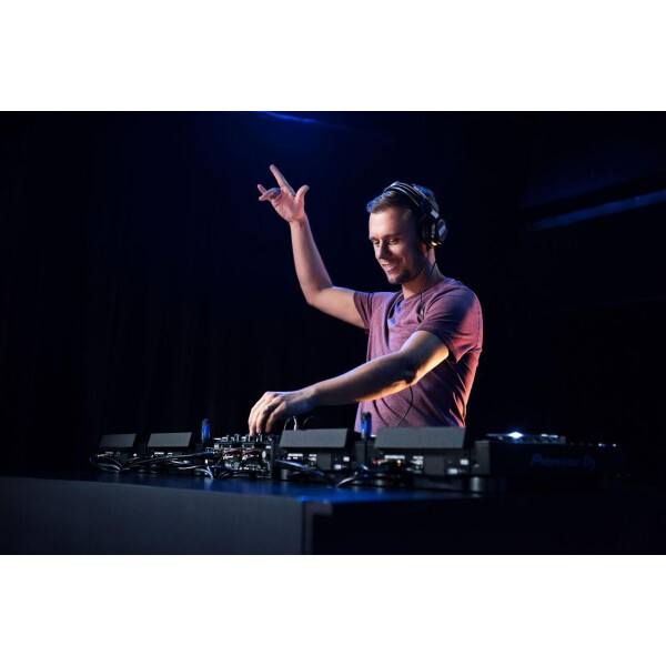 

Фотокартина GeekLand 60х40 Armin Van Buuren Армин ван Бюрен 03.01