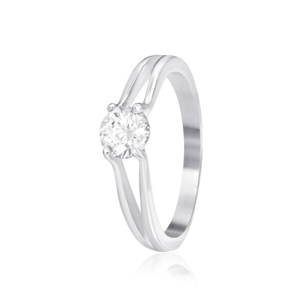 

Серебряное кольцо Сильвекс 925 18 (К2С/704-18)