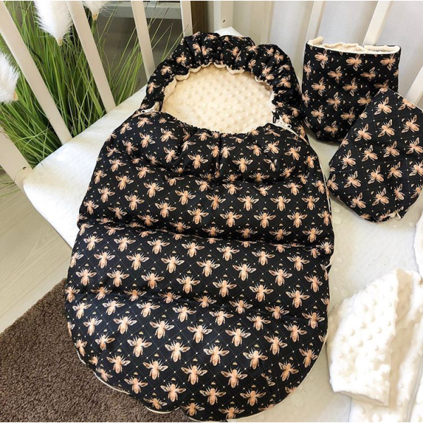 

Зимний пуховой конверт Гнездышко в коляску RoyalBaby premium Gold Bee (MNA31EC121274)