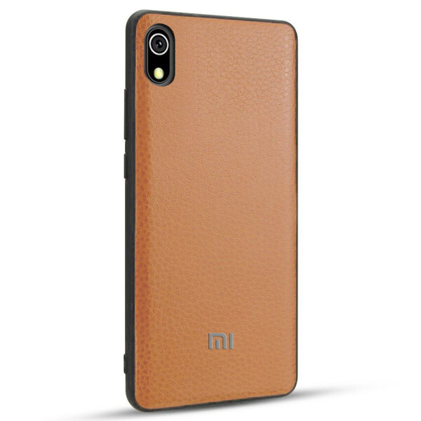 

Кожаная накладка Classic series для Xiaomi Redmi 7A Коричневый (1833700)
