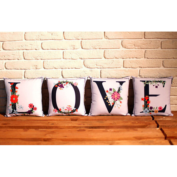 

Набор подушек "LOVE"