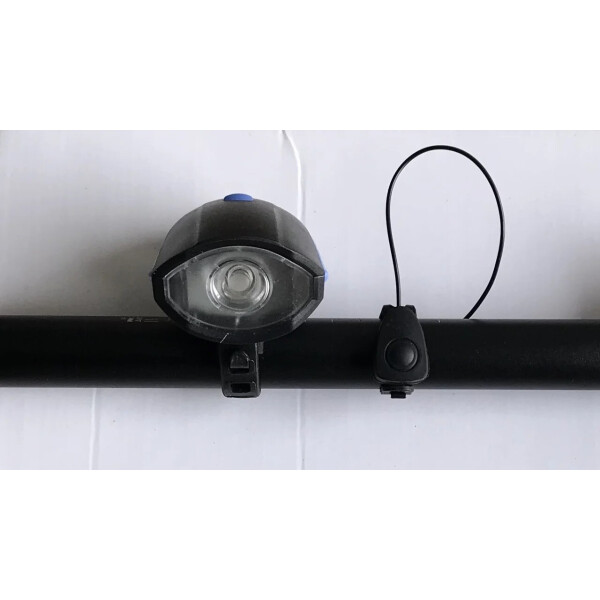 

Фара + сигнал на батарейках (DEN-049)