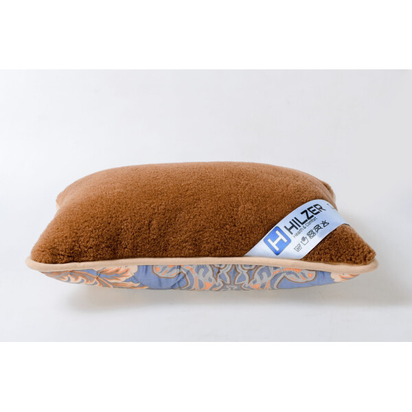

Подушка HILZER (CAMEL/SATIN) - 50х70