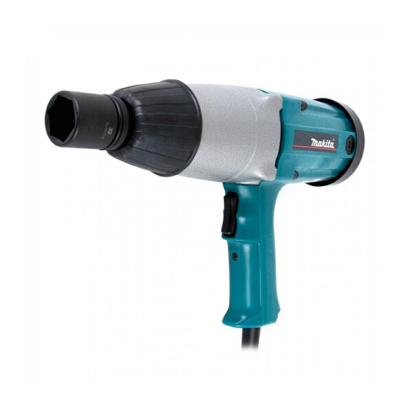 

Ударный гайковерт Makita 6906 + торцевая головка 32х52 мм + кейс
