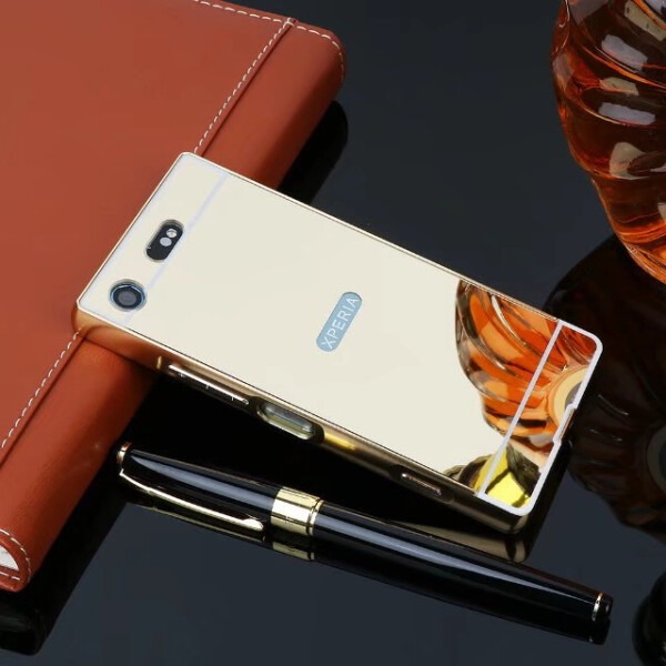 

Металлический бампер с акриловой вставкой с зеркальным покрытием для Sony Xperia XZ1 Compact Золотой (87936)