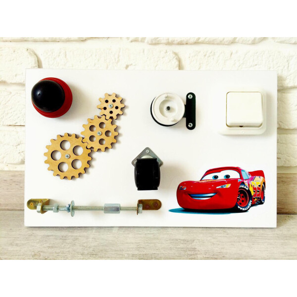 

БизиБорд "Тачки-Молния Маккуин"