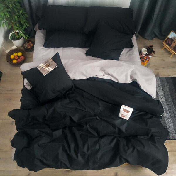 

Комплект постельного белья Уютная Жизнь Бязь Голд Полуторный 150x215 Серый с черным