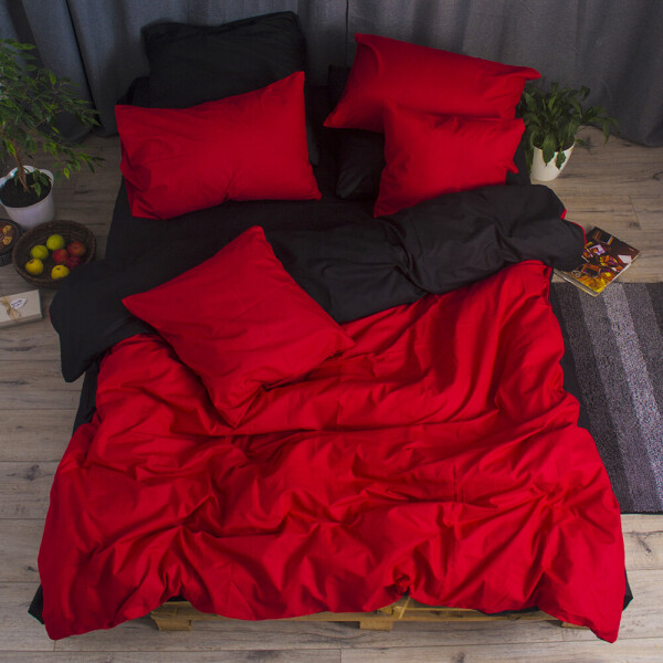 

Комплект постельного белья Уютная Жизнь Бязь Голд Полуторный 150x215 Красный с черным