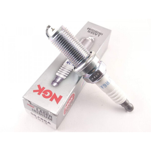 

Cвеча зажигания NGK SILFR6A (7913)
