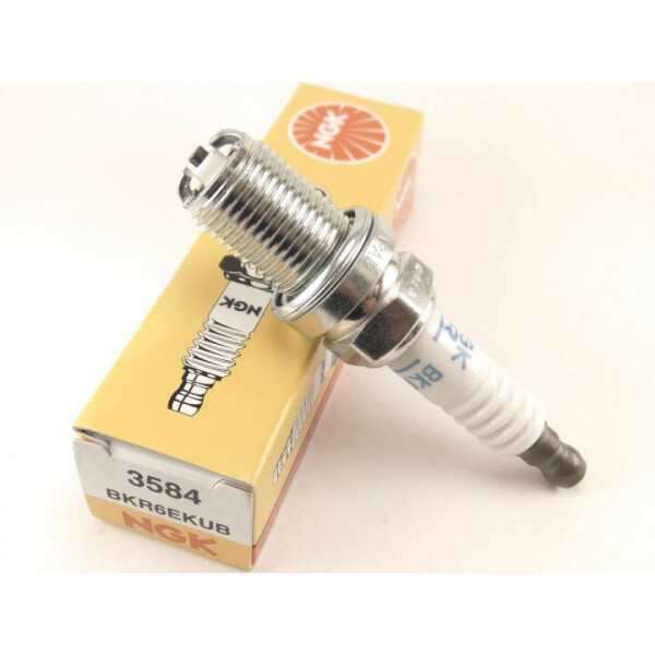 

Cвеча зажигания NGK BKR6EKUB (3584)