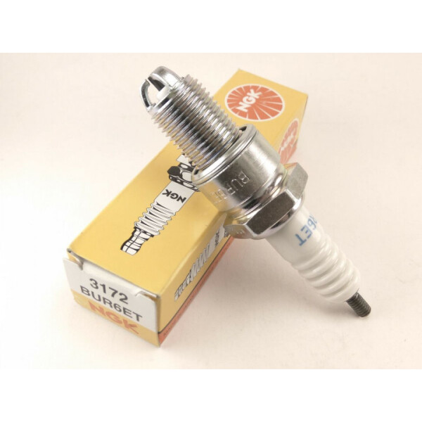 

Cвеча зажигания NGK BUR6ET (3172)