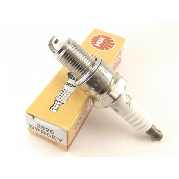 

Cвеча зажигания NGK BPR5EY (2828)