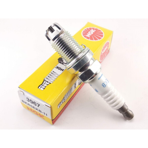 

Cвеча зажигания NGK BKR5EKB-11 (3967)