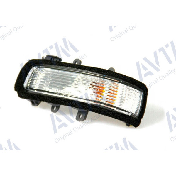 

Указатель поворота Тойота Rav4 2006-2012/Hilux 2010-2015 левый в зеркале 187013M31