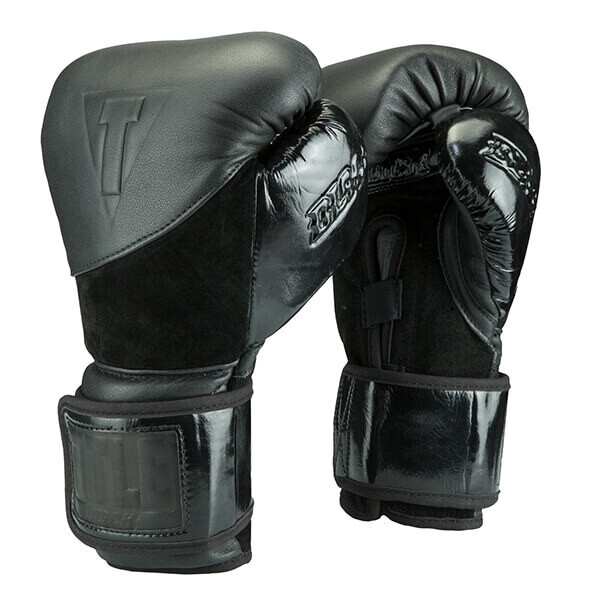 

Перчатки боксерские TITLE Boxing Black Blitz Bag Gloves (FP-2908-V), 18 oz
