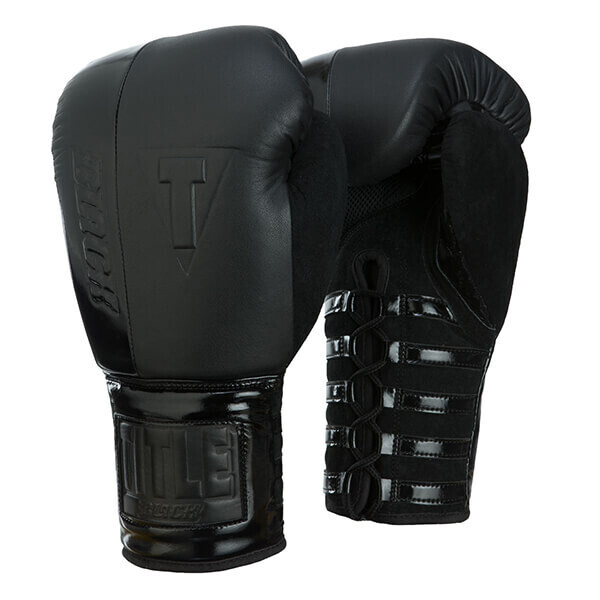 

Перчатки боксерские TITLE Boxing Black Blast Lace Training Gloves (FP-2912-V), 18 oz