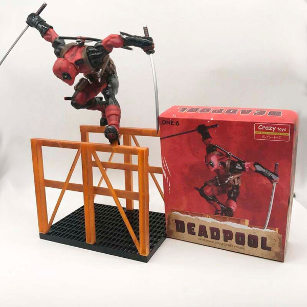 

Фигурка Дэдпул Уэйд Уилсон в прыжке Deadpool Wade Wilson Jump Hurdle DP 60.137