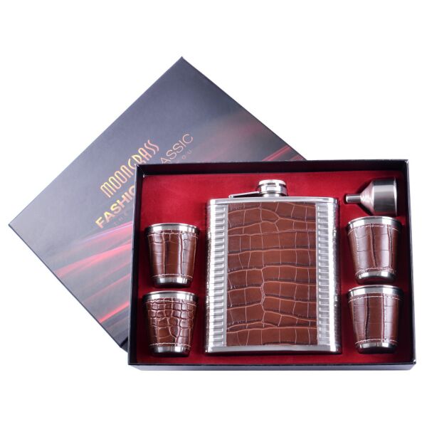 

Фляга 530 мл Brown-Silver Wood и 4 стопки, Нержавеющая Сталь, Кожа, Набор