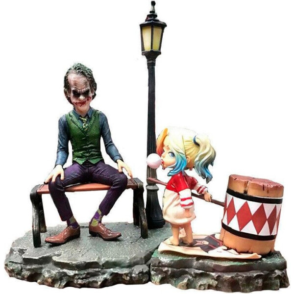 

Статуэтка композиция DC Joker amp Harley Quinn Джокер и Харли Квинн Отряд Самоубийц 18 см SS10.056