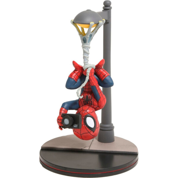 

Коллекционная фигурка Qmx Marvel Spider-man Марвел Человек Паук 14 см SM 10.062