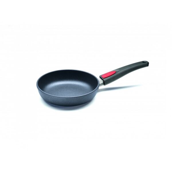 

Сковорода WOLL 20*5 см Titan Best Induktion (W1520TBI)