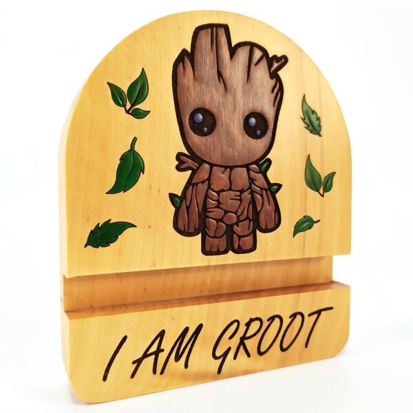 

Подставка держатель для мобильного телефона смартфона планшета I AM GROOT Мастерская мистера Томаса 12х10см дерево лак Коричневый