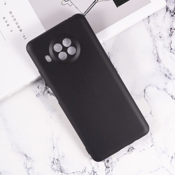 

Чехол Fiji Line для Xiaomi Mi 10T Lite силикон бампер черный