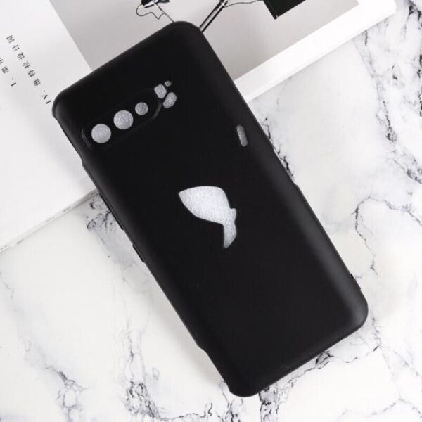 

Чехол Fiji Line для Asus ROG Phone 3 (ZS661KS) силикон бампер черный