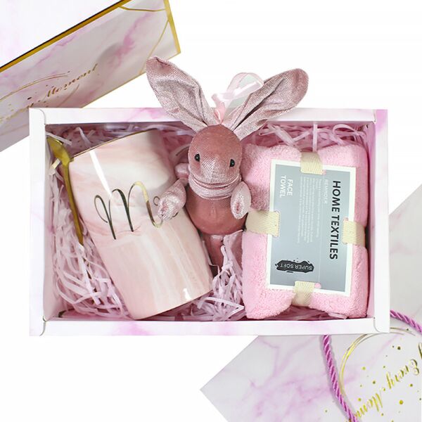 

Сувенирный подарочный набор Lesko A5 чашка + полотенце + ложка + игрушка