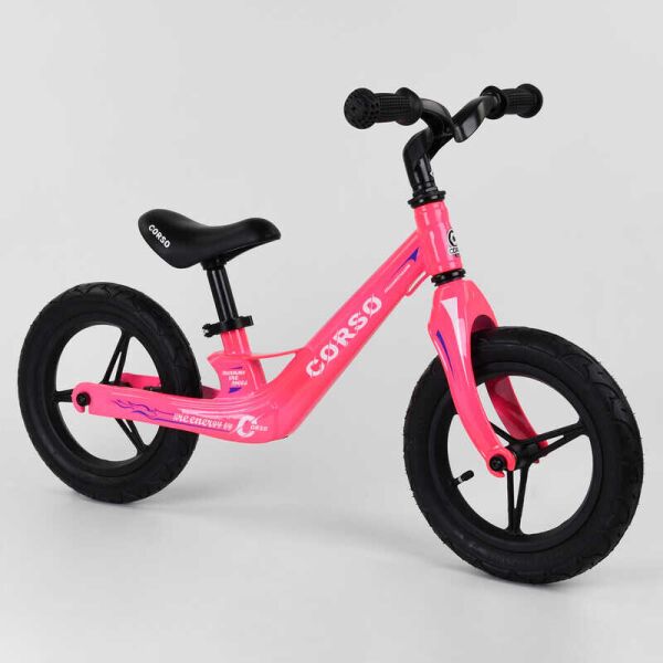 

Велобег детский с надувными колёсами, магниевой рамой и магниевым рулем Corso Pink (76360)