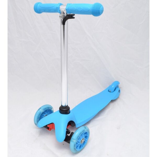 

Детский самокат Scooter Micro Голубой