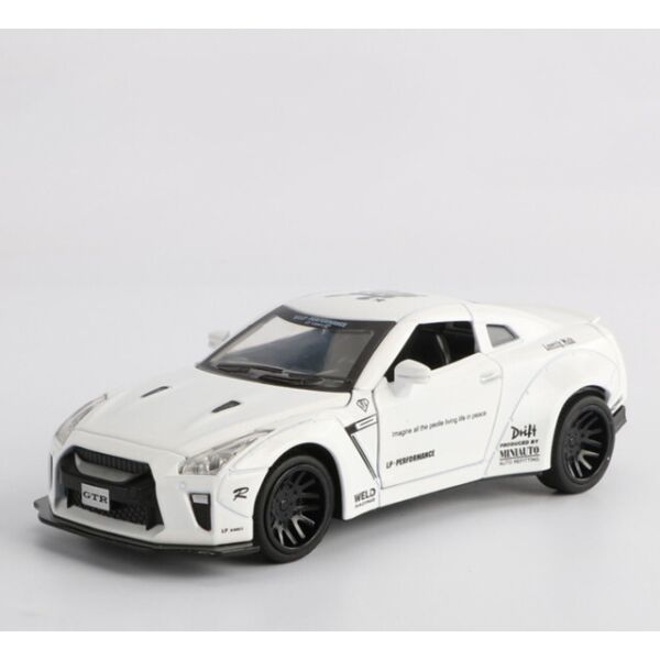 

Машина металлическая Nissan GTR со звуковыми эффектами 7862 (White)