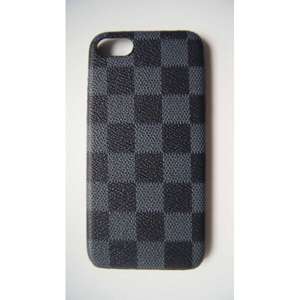 

Пластиковый чехол для iPhone 6 / 6S LV black